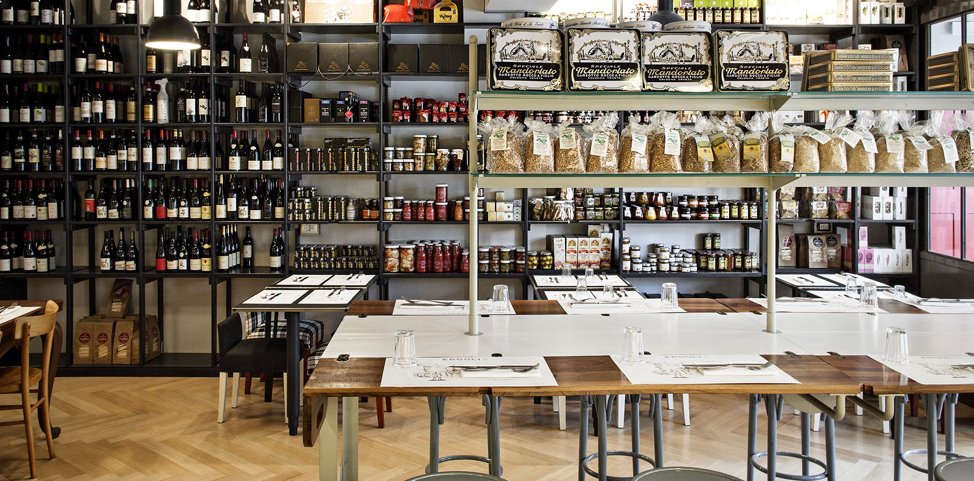 ercoli-parioli-ristorante-scaffale-prodotti